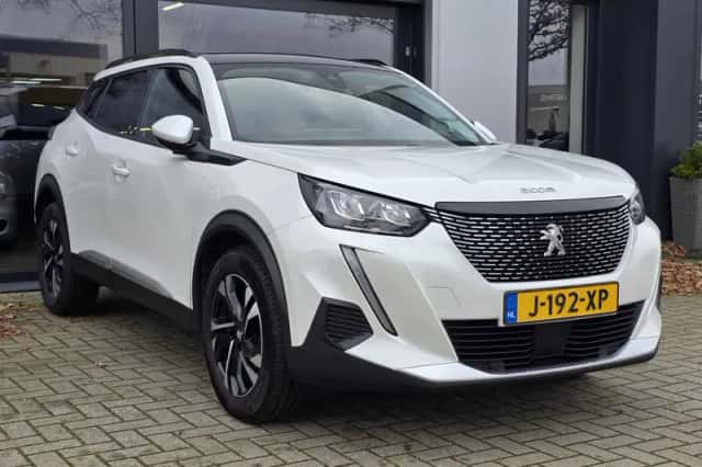 Peugeot 2008 (2020) thumbnail 5