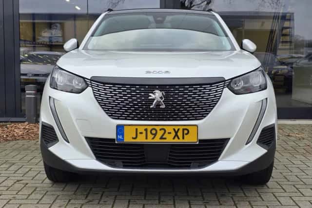 Peugeot 2008 (2020) thumbnail 6