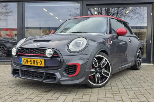 MINI John Cooper Works (2015) thumbnail 1