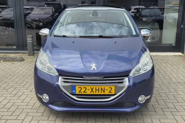 Peugeot 208 (2012) thumbnail 4