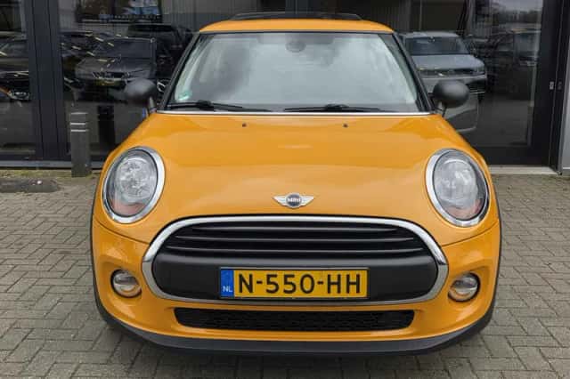 MINI One (2014) thumbnail 4