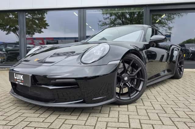 Porsche 911 (2022) thumbnail 3