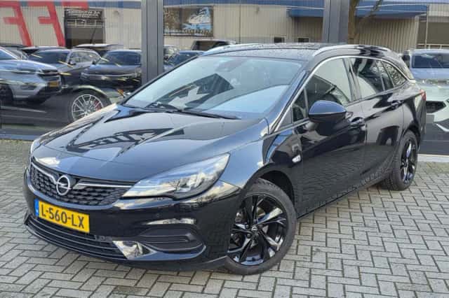 Opel Astra (2021) thumbnail 2