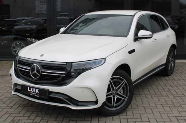 Mercedes-Benz EQC (2020) thumbnail 2