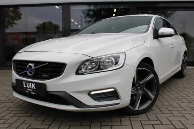 Volvo S60 (2014) thumbnail 2