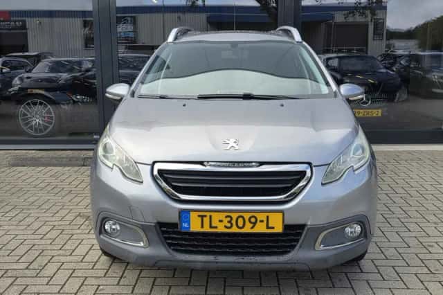Peugeot 2008 (2013) thumbnail 2