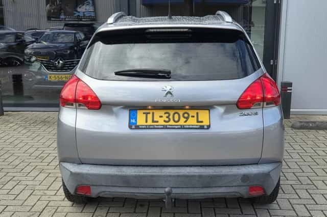 Peugeot 2008 (2013) thumbnail 6