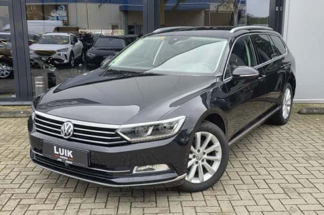 Volkswagen Passat (2016) thumbnail 3
