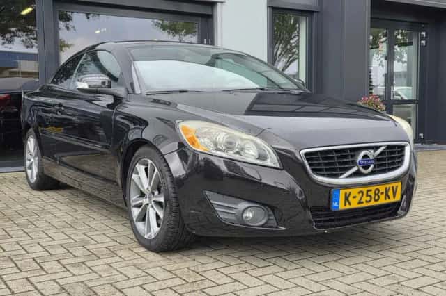 Volvo C70 (2012) thumbnail 3