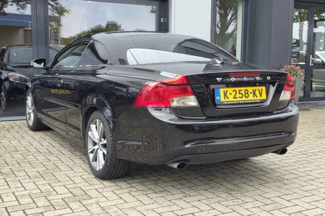 Volvo C70 (2012) thumbnail 5