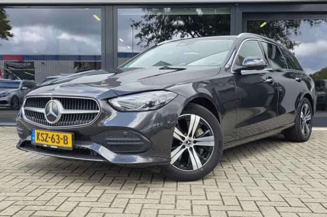 Mercedes-Benz C-Klasse (2023) thumbnail 1