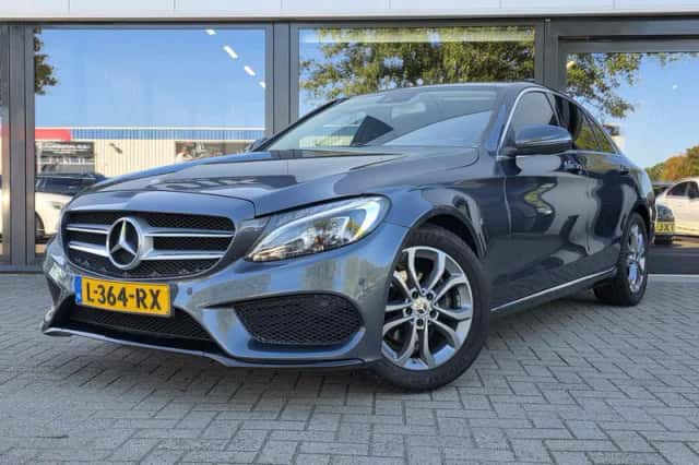 Mercedes-Benz C-Klasse (2015) thumbnail 1