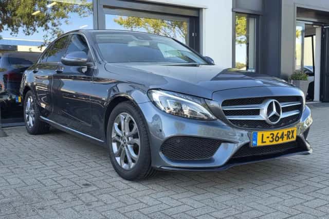 Mercedes-Benz C-Klasse (2015) thumbnail 5