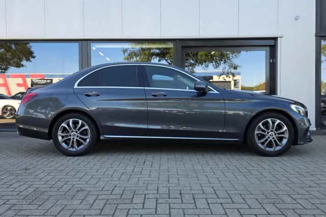 Mercedes-Benz C-Klasse (2015) thumbnail 6