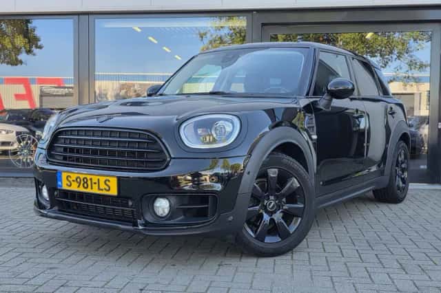 MINI Countryman (2019) thumbnail 1