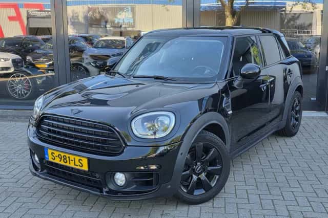 MINI Countryman (2019) thumbnail 3