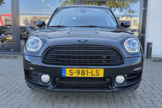 MINI Countryman (2019) thumbnail 4