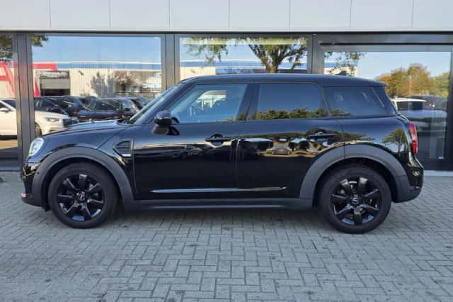 MINI Countryman (2019) thumbnail 6
