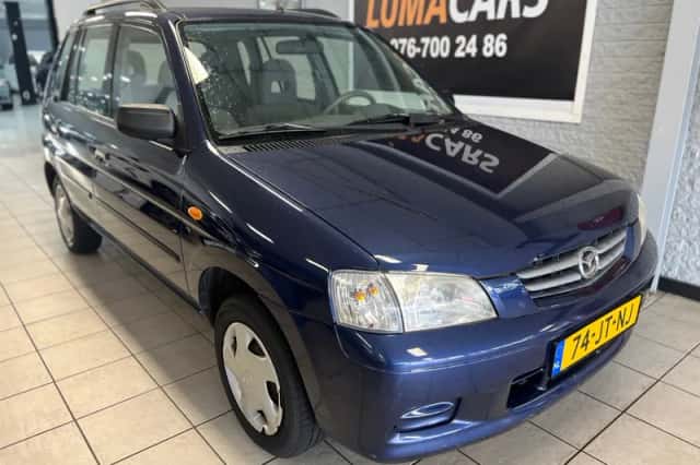 Mazda Demio (2002) thumbnail 1