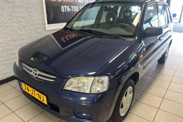 Mazda Demio (2002) thumbnail 3