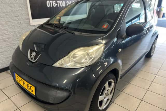 Peugeot 107 (2006) thumbnail 3