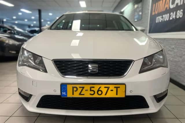 SEAT Leon (2014) thumbnail 2