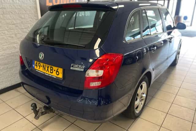 Škoda Fabia (2010) thumbnail 6