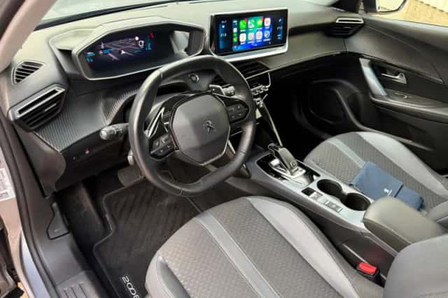 Peugeot 2008 (2020) thumbnail 2
