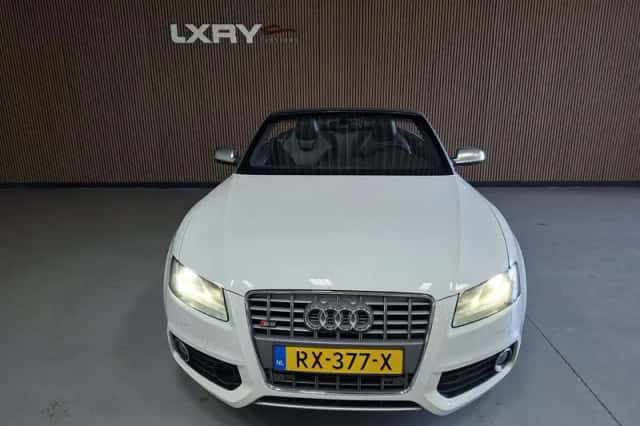Audi S5 (2011) thumbnail 3