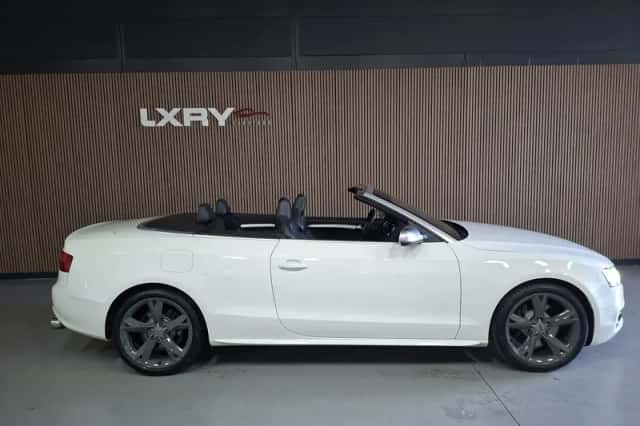 Audi S5 (2011) thumbnail 5