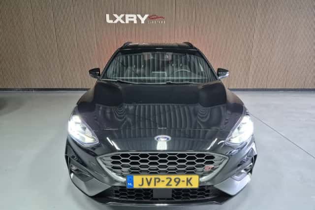 Ford Focus (2020) thumbnail 2