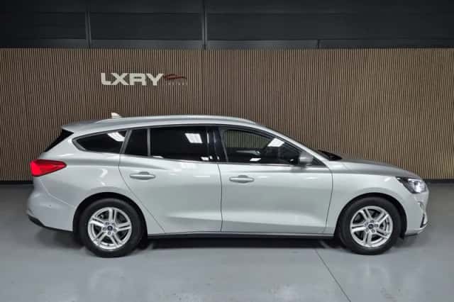 Ford Focus (2021) thumbnail 4