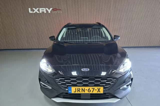 Ford Focus (2020) thumbnail 2