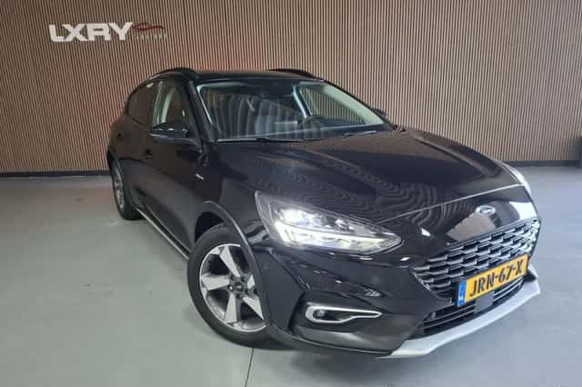 Ford Focus (2020) thumbnail 3