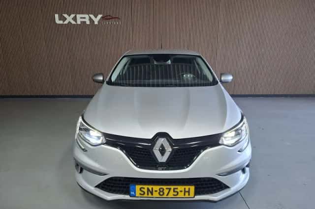 Renault Mégane (2017) thumbnail 2