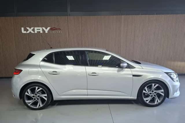 Renault Mégane (2017) thumbnail 4