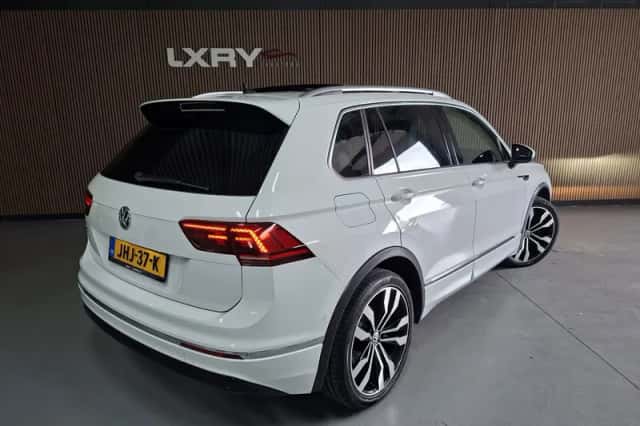 Volkswagen Tiguan (2017) thumbnail 5