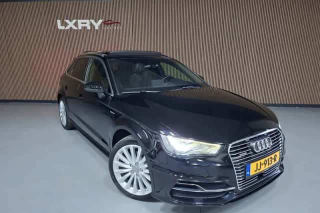 Audi A3 (2015) thumbnail 3