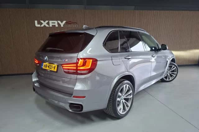 BMW X5 (2015) thumbnail 5