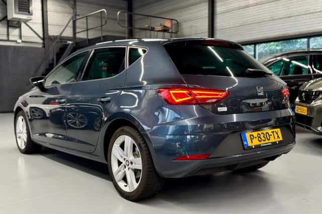 SEAT Leon (2019) thumbnail 2