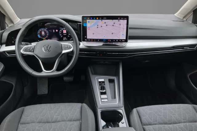 Volkswagen Golf (2025) thumbnail 6