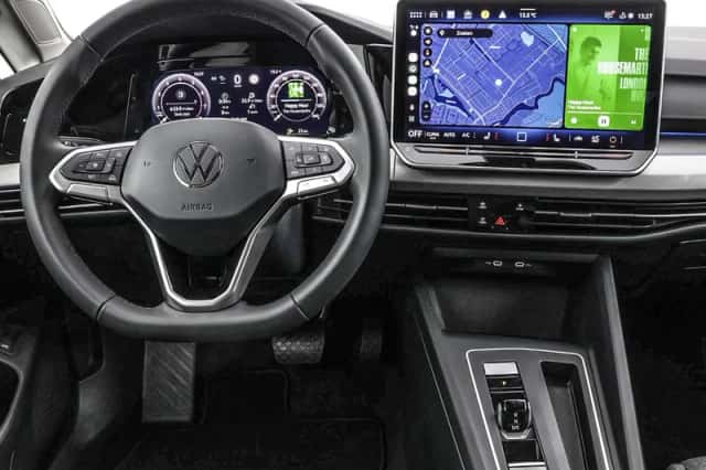 Volkswagen Golf (2026) thumbnail 3