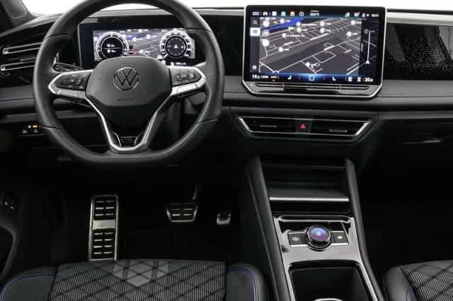 Volkswagen Tiguan (2025) thumbnail 3