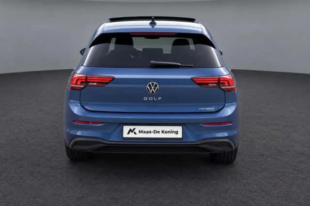 Volkswagen Golf (2026) thumbnail 6