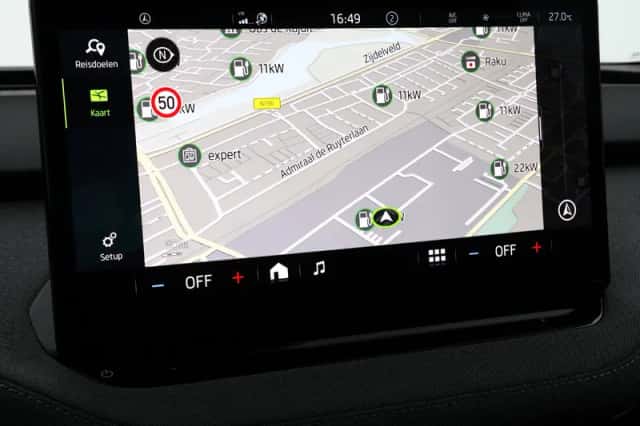 Škoda Enyaq (2023) thumbnail 6