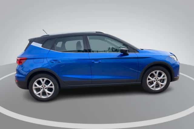 SEAT Arona (2025) thumbnail 5
