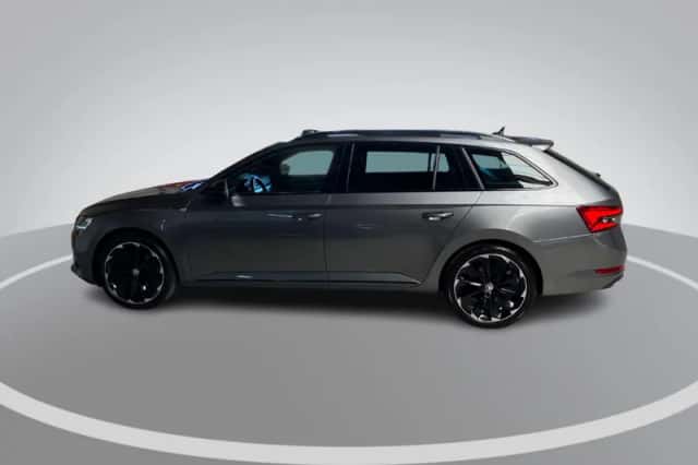 Škoda Superb (2023) thumbnail 3