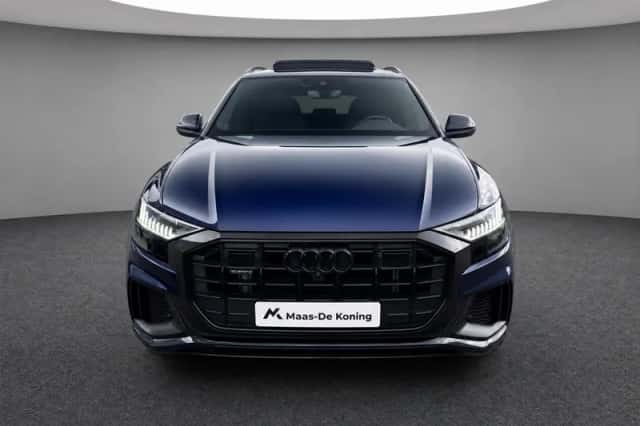Audi Q8 (2023) thumbnail 3