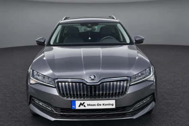 Škoda Superb (2024) thumbnail 2