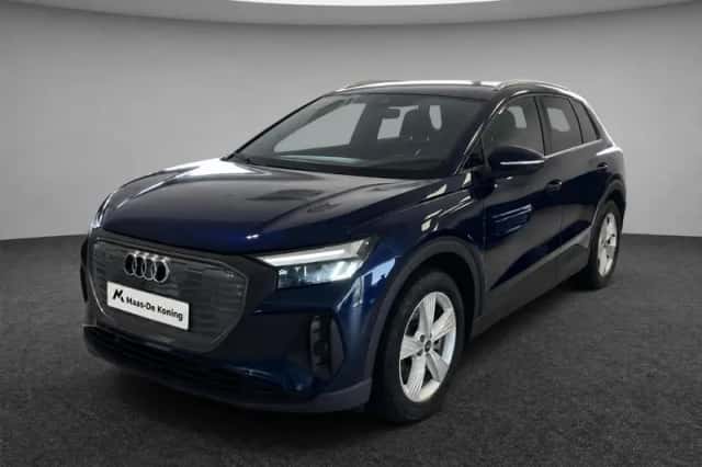 Audi Q4 e-tron (2023) thumbnail 1